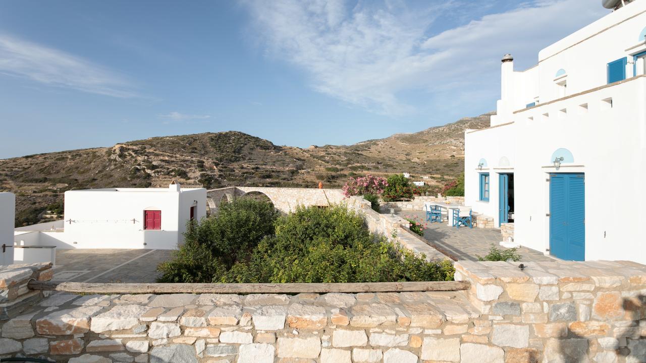 Athina Villa Ambrami